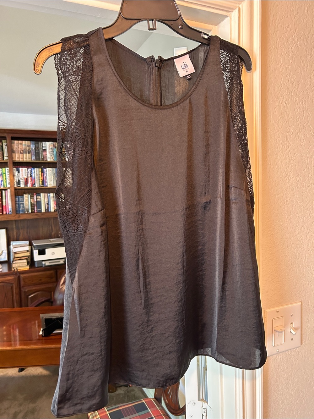 CAbi Veil Top Style Number 4737 - Picture 4 of 7